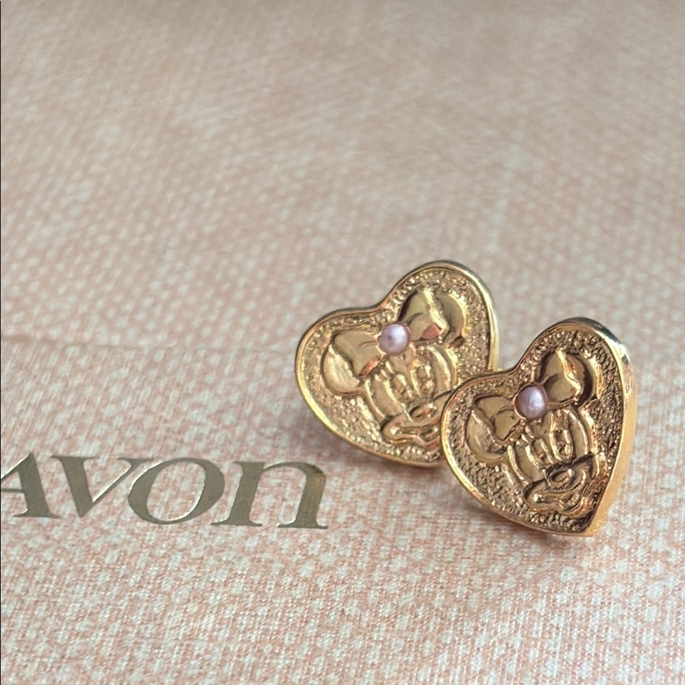 Disney Minnie Mouse Pearl Heart Stud Earrings Gold Plated NIB Vintage 340